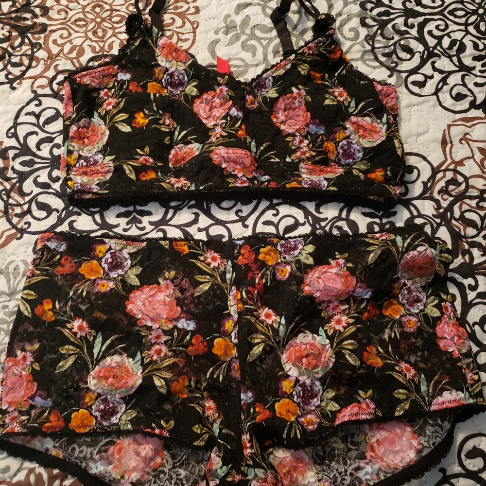 Ruby Ribbon Demi/boy shorts